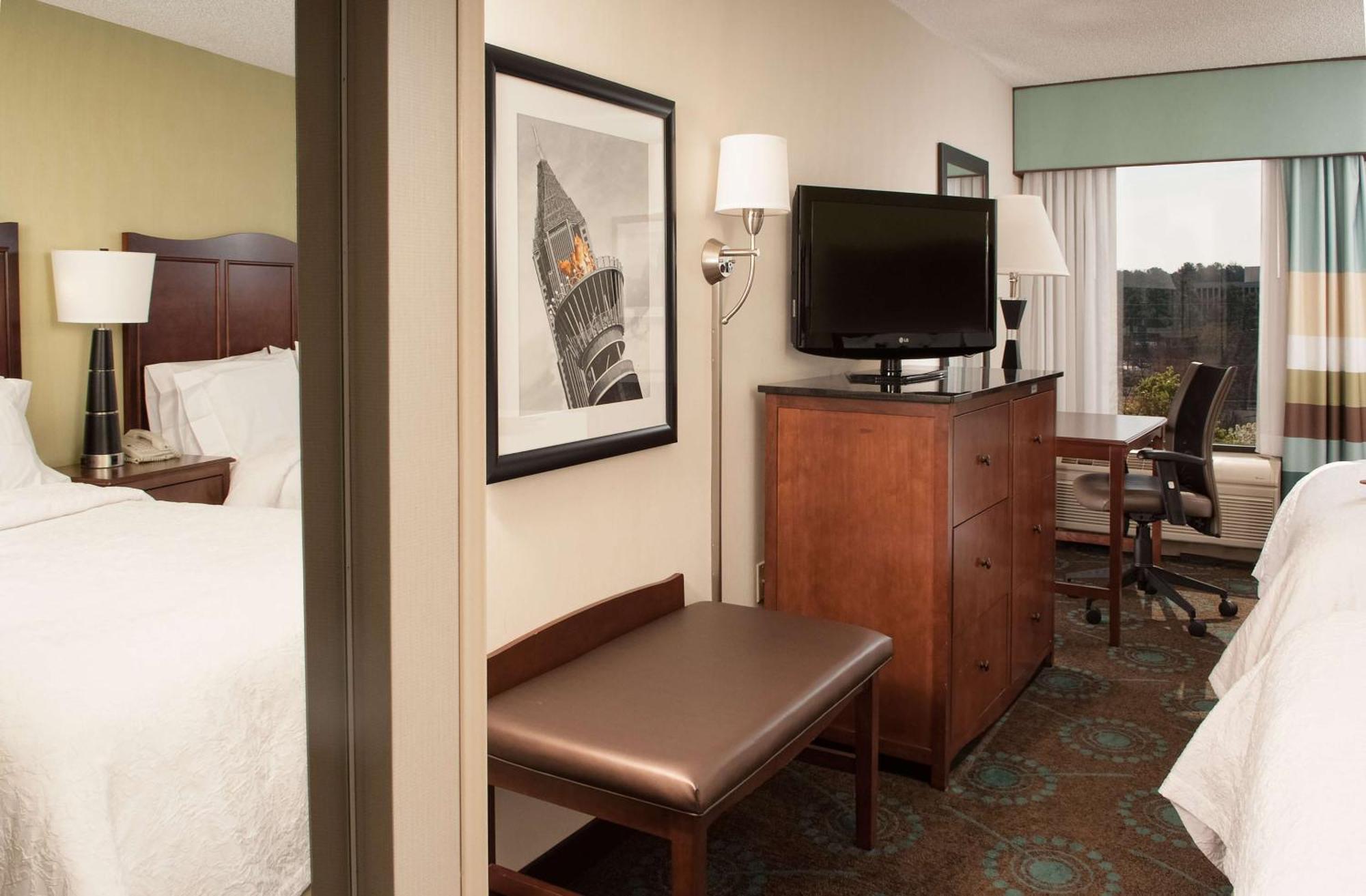 Hampton Inn Atlanta-North Druid Hills Exteriér fotografie